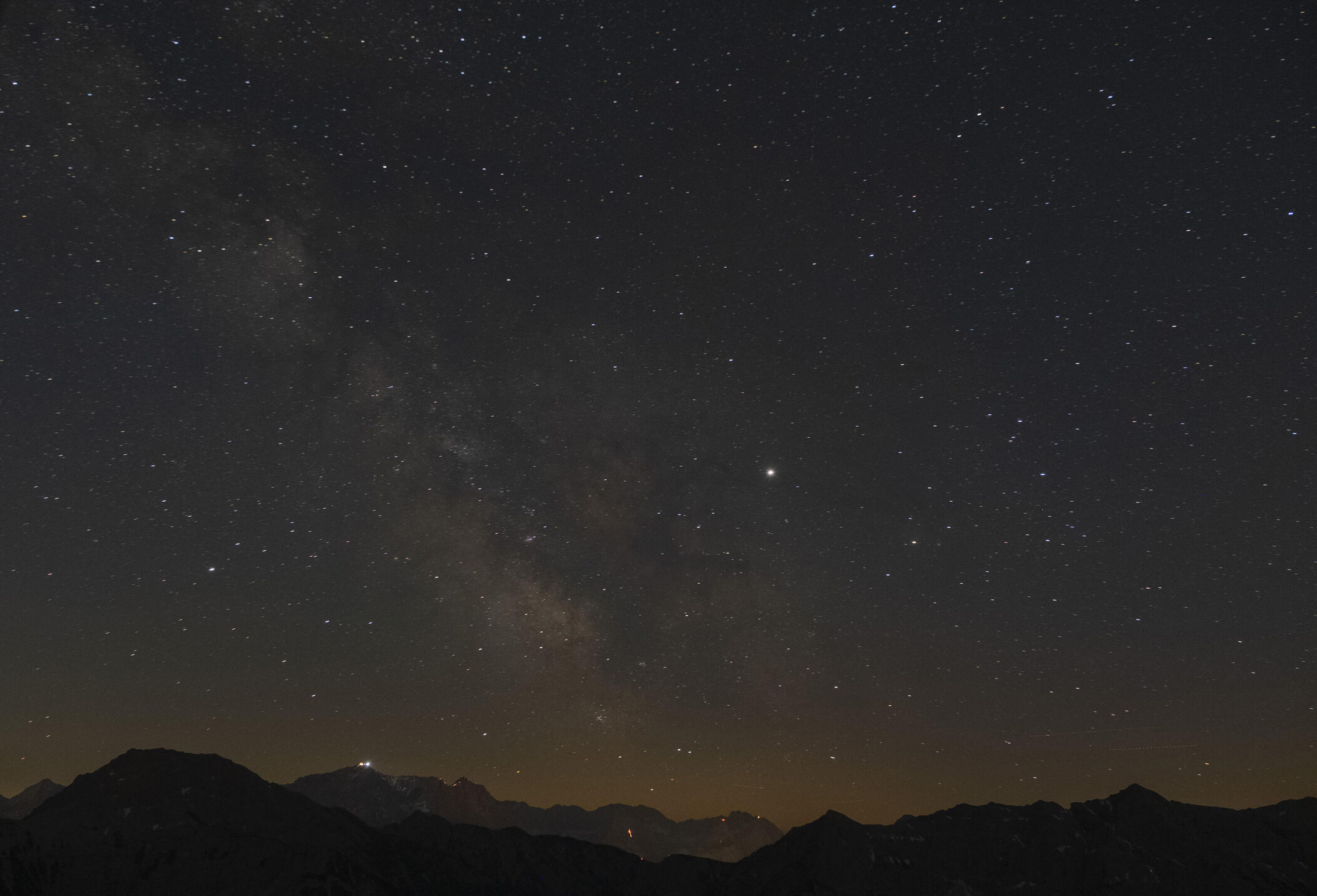 Die Leidenschaft zu den Bergen gleicht sich mit der zur Fotografie. Ein perfektes Match für ein meine Berg-und Skitouren in den Alpen, Reisen ins Himalaya, nach Kirgistan, in die Anden und die Rocky Mountains und vielen anderen Bergregionen