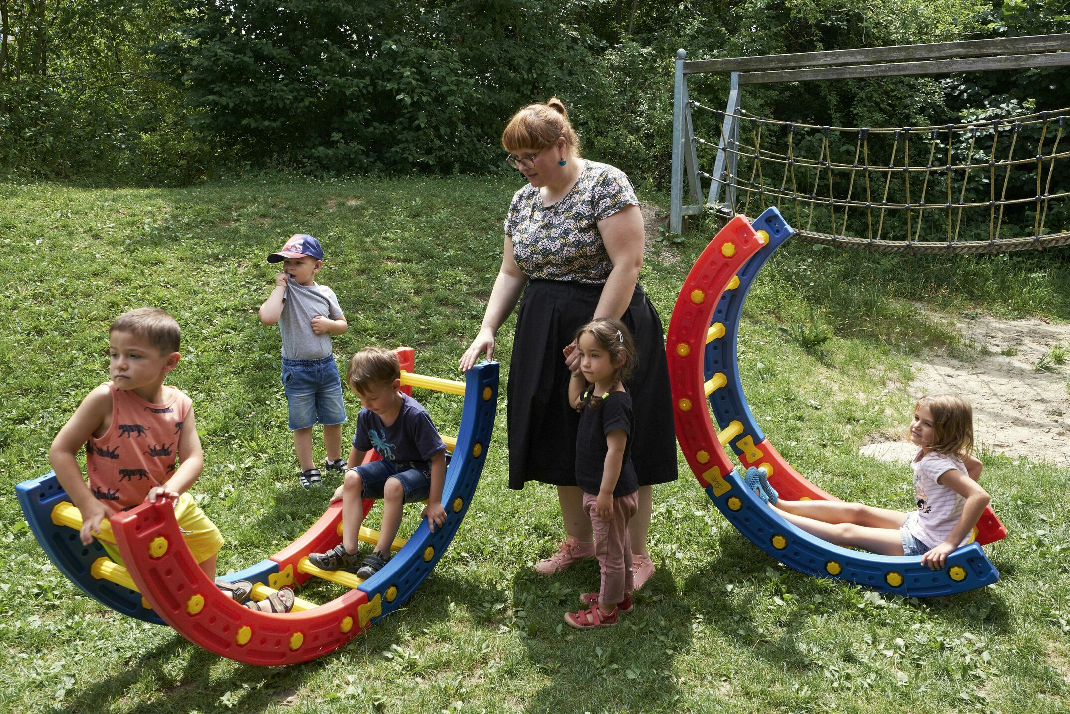 Six year old Leah is deaf-mute since her birth. Like everybody else in her family. Story for GEOmini.